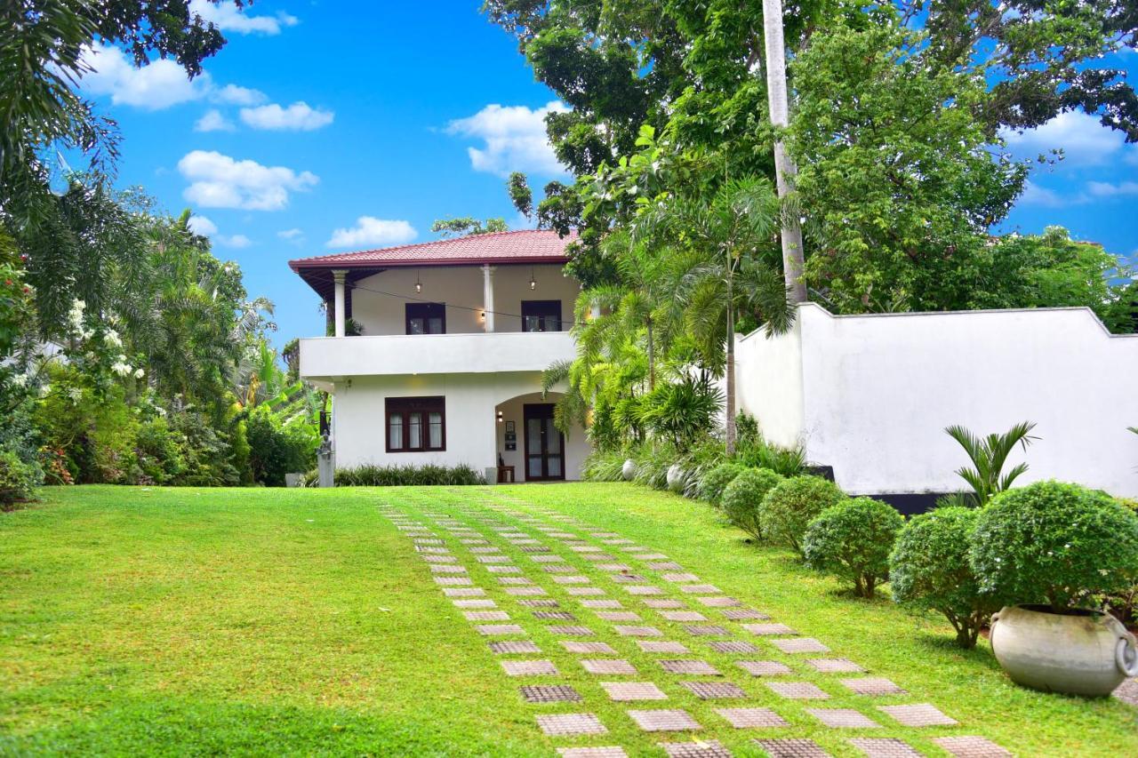 Boutique Villa Shanthi Hikkaduwa Exterior photo